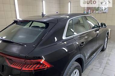 Внедорожник / Кроссовер Audi Q8 2021 в 