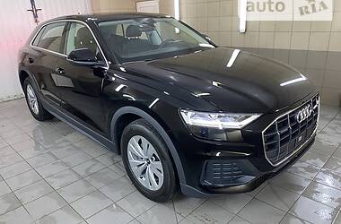 Внедорожник / Кроссовер Audi Q8 2021 в 