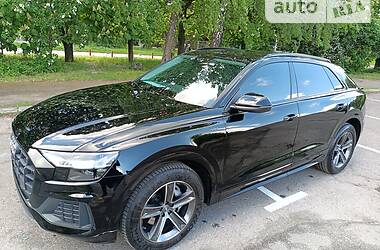 Внедорожник / Кроссовер Audi Q8 2020 в Киеве