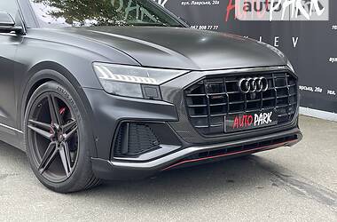 Позашляховик / Кросовер Audi Q8 2018 в 