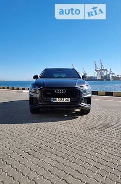 Внедорожник / Кроссовер Audi Q8 2018 в Одессе