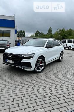 Позашляховик / Кросовер Audi Q8 2019 в Львові