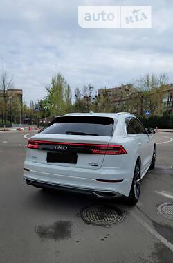 Внедорожник / Кроссовер Audi Q8 2019 в Киеве