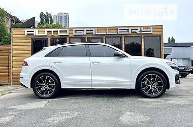 Позашляховик / Кросовер Audi Q8 2018 в Києві