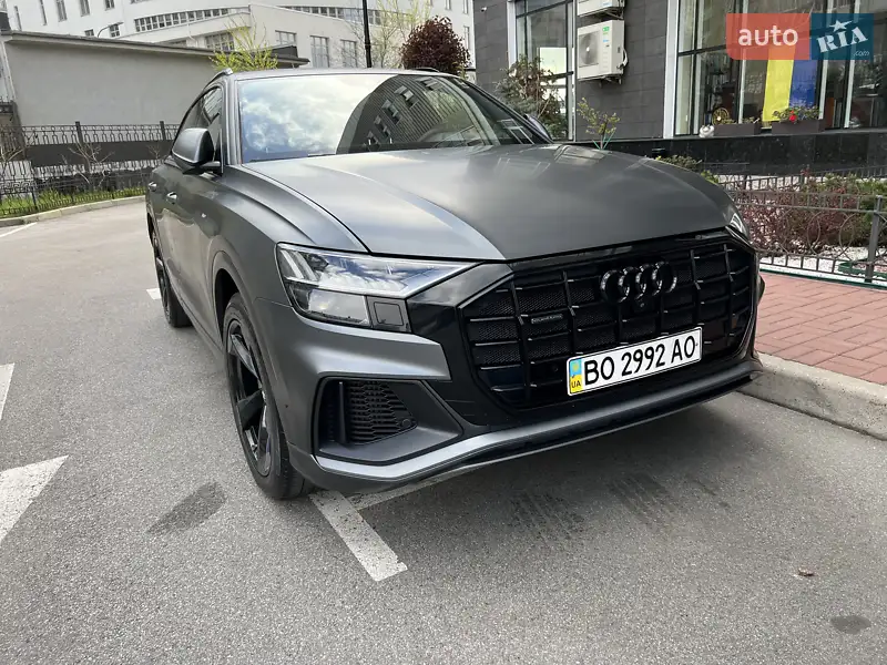 Audi Q8 2018 VIN WAUZZZF1XKD005930 фото оголошення 2 з 50