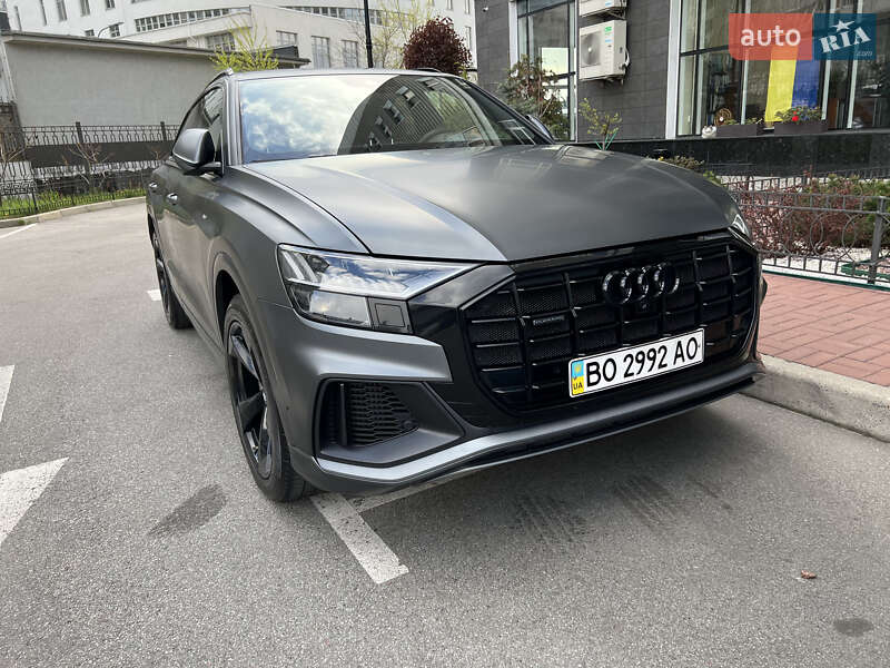 Внедорожник / Кроссовер Audi Q8 2018 в Киеве