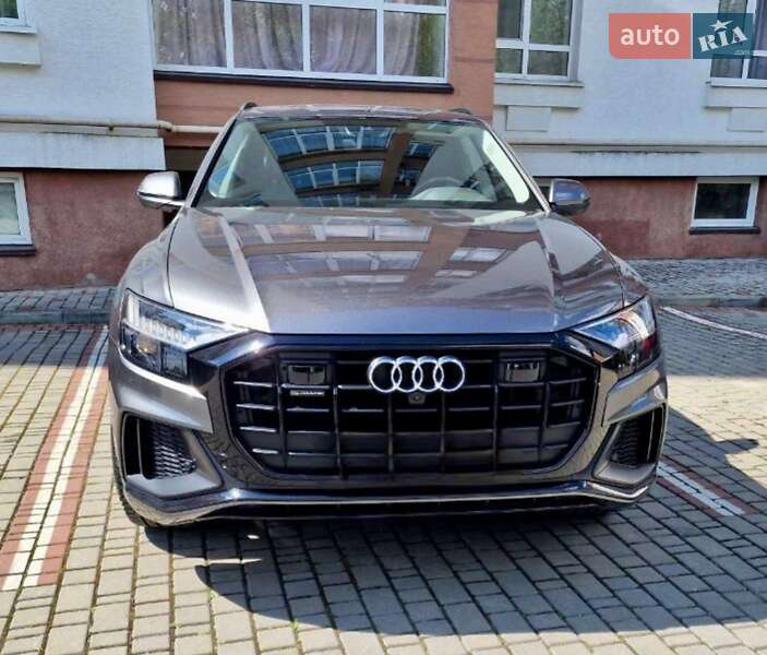 Внедорожник / Кроссовер Audi Q8 2020 в Ивано-Франковске