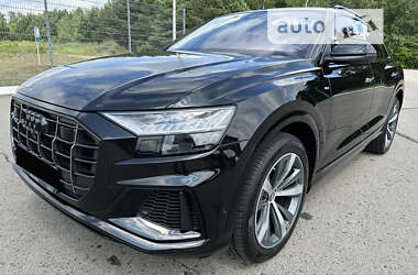 Позашляховик / Кросовер Audi Q8 2018 в 