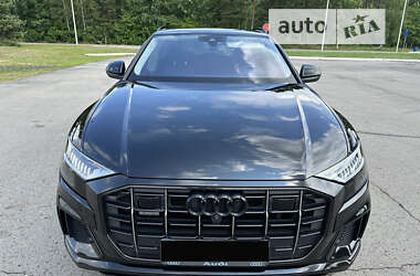 Позашляховик / Кросовер Audi Q8 2018 в 