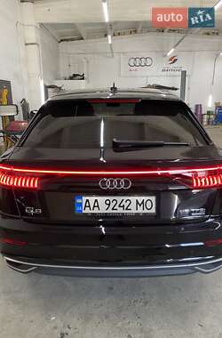 Внедорожник / Кроссовер Audi Q8 2019 в 
