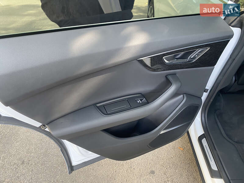 Внедорожник / Кроссовер Audi Q8 2019 в Кропивницком