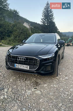 Внедорожник / Кроссовер Audi Q8 2018 в 