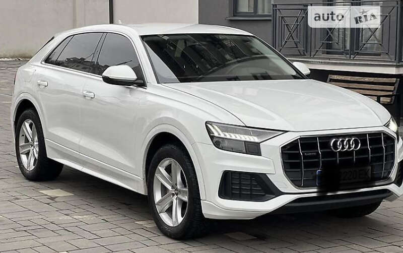 Внедорожник / Кроссовер Audi Q8 2020 в Кропивницком