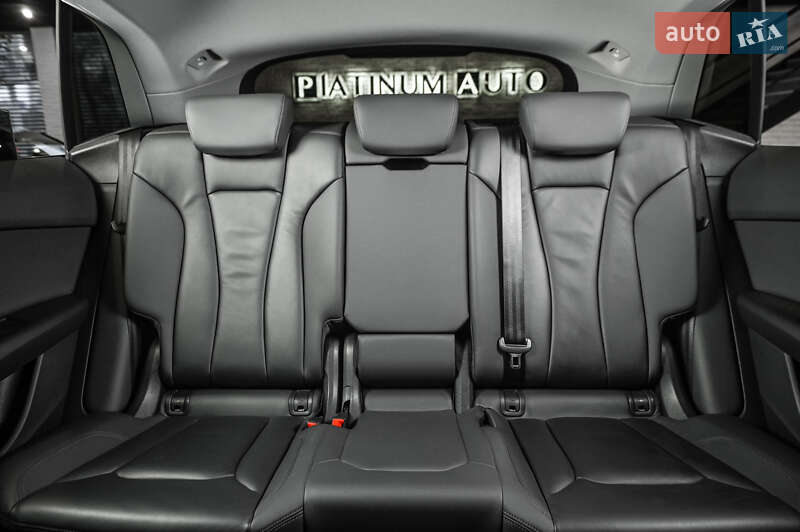 Внедорожник / Кроссовер Audi Q8 2018 в Ужгороде