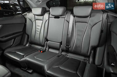 Внедорожник / Кроссовер Audi Q8 2018 в Ужгороде
