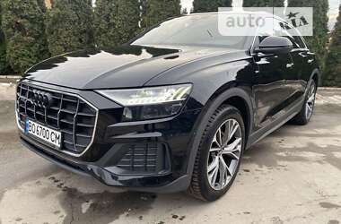 Позашляховик / Кросовер Audi Q8 2020 в 