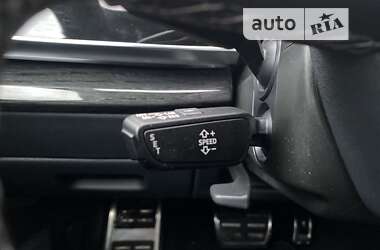 Позашляховик / Кросовер Audi Q8 2020 в 