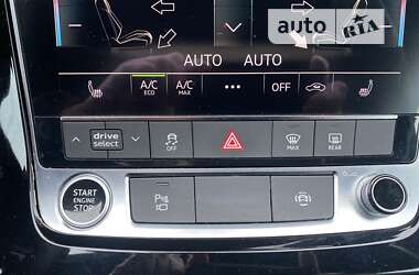 Позашляховик / Кросовер Audi Q8 2020 в 