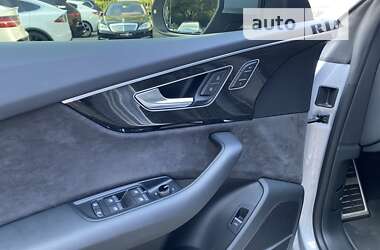 Внедорожник / Кроссовер Audi Q8 2019 в Одессе