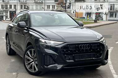 Внедорожник / Кроссовер Audi Q8 2024 в 