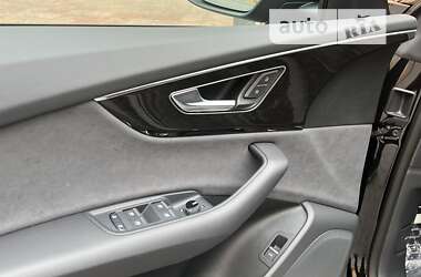 Внедорожник / Кроссовер Audi Q8 2024 в 