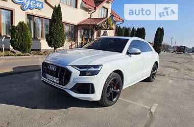 Позашляховик / Кросовер Audi Q8 2018 в Тернополі