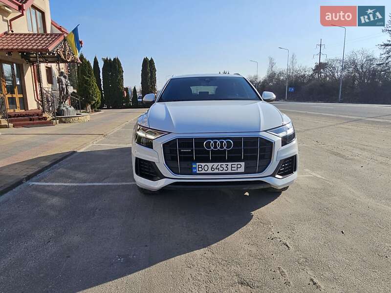 Внедорожник / Кроссовер Audi Q8 2018 в Тернополе