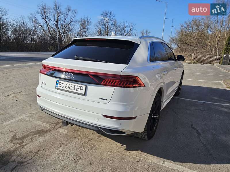 Внедорожник / Кроссовер Audi Q8 2018 в Тернополе