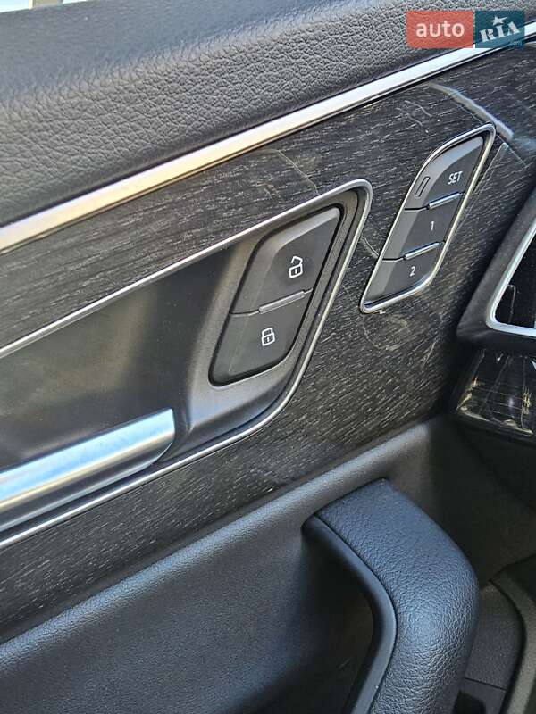 Внедорожник / Кроссовер Audi Q8 2018 в Тернополе