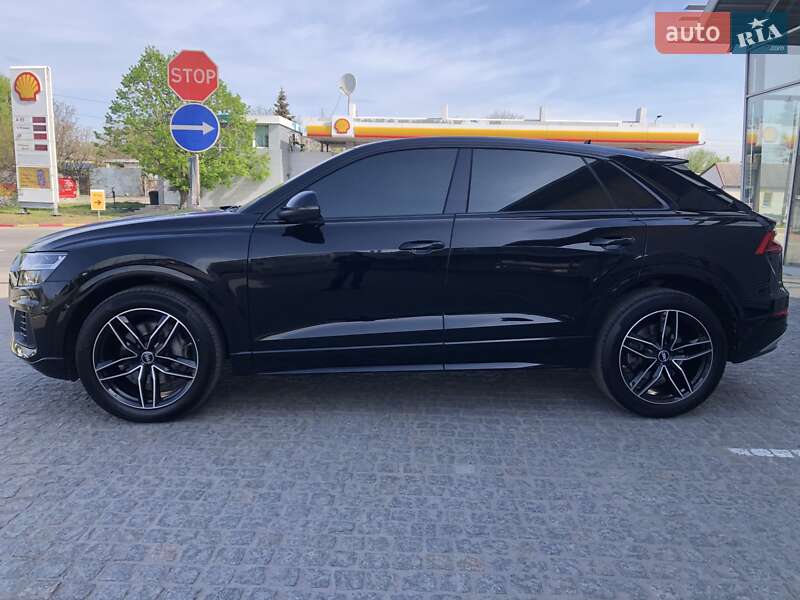 Внедорожник / Кроссовер Audi Q8 2018 в Днепре