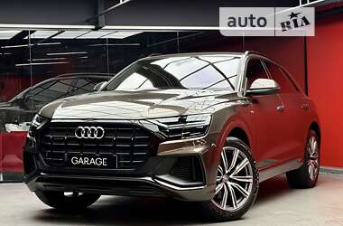 Позашляховик / Кросовер Audi Q8 2018 в Києві