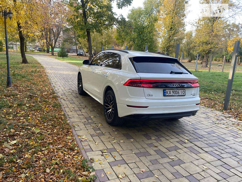 Внедорожник / Кроссовер Audi Q8 2021 в Кременчуге