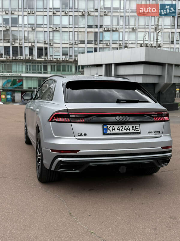 Внедорожник / Кроссовер Audi Q8 2019 в Киеве