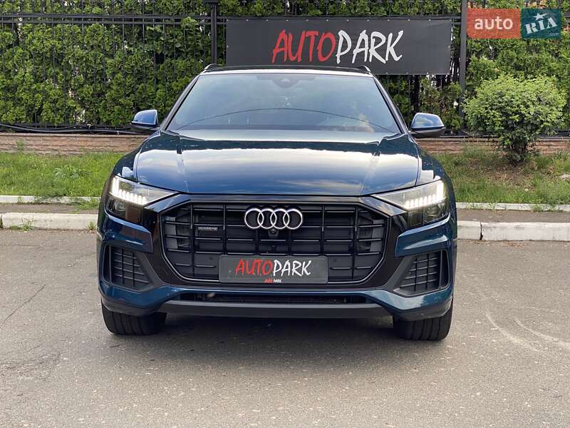 Позашляховик / Кросовер Audi Q8 2022 в Києві