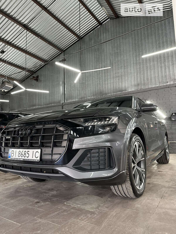 Внедорожник / Кроссовер Audi Q8 2022 в Полтаве