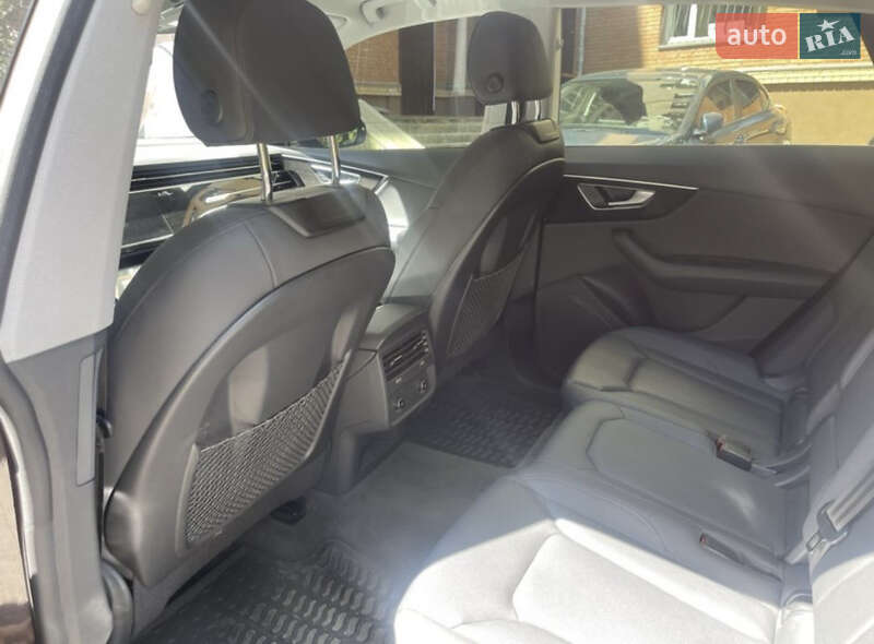Внедорожник / Кроссовер Audi Q8 2020 в Полтаве