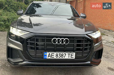 Внедорожник / Кроссовер Audi Q8 2018 в 