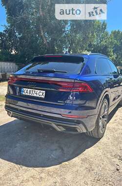 Внедорожник / Кроссовер Audi Q8 2021 в Киеве