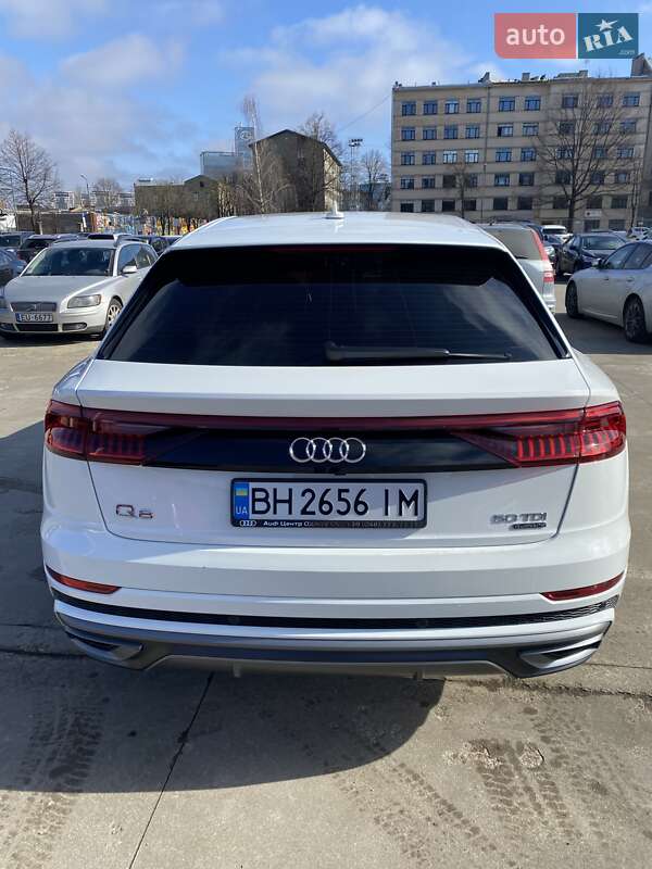 Внедорожник / Кроссовер Audi Q8 2018 в Киеве