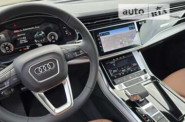 Позашляховик / Кросовер Audi Q8 2024 в Києві