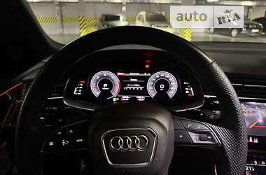 Внедорожник / Кроссовер Audi Q8 2021 в 