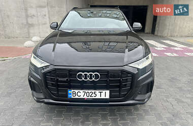 Позашляховик / Кросовер Audi Q8 2021 в Львові