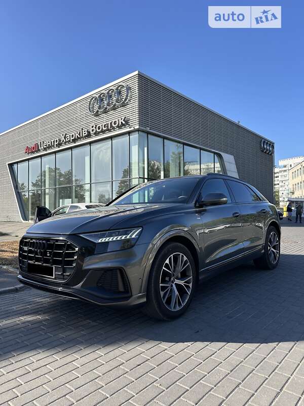 Позашляховик / Кросовер Audi Q8 2022 в Києві