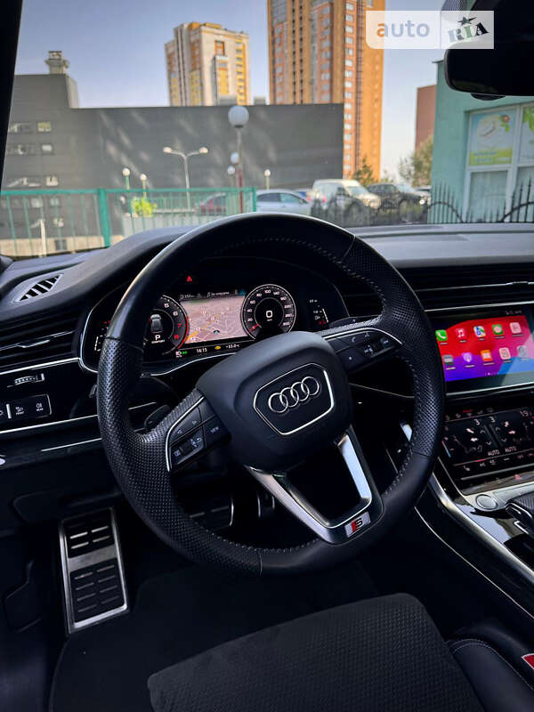 Внедорожник / Кроссовер Audi Q8 2018 в Киеве