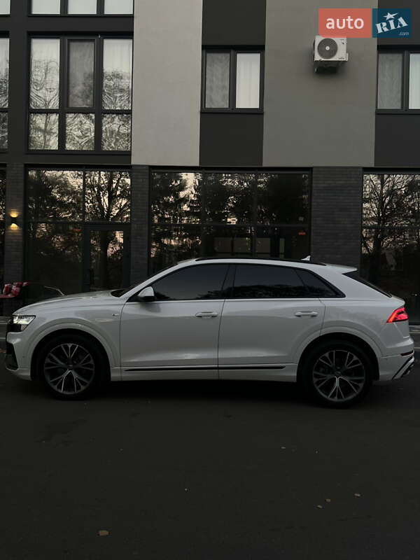Внедорожник / Кроссовер Audi Q8 2018 в Ужгороде фото 10 Внедорожник / Кроссовер Audi Q8 2018 в Ужгороде