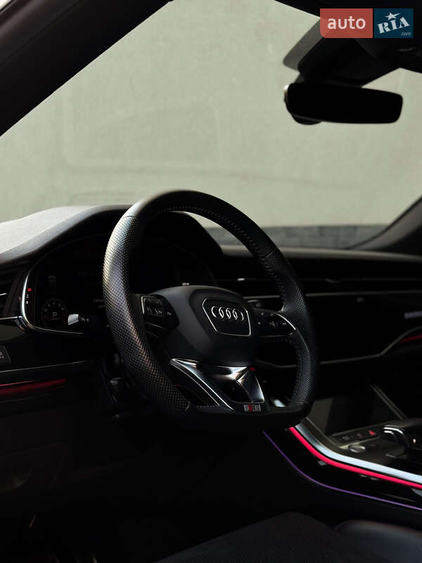 Внедорожник / Кроссовер Audi Q8 2018 в Ужгороде фото 18 Внедорожник / Кроссовер Audi Q8 2018 в Ужгороде