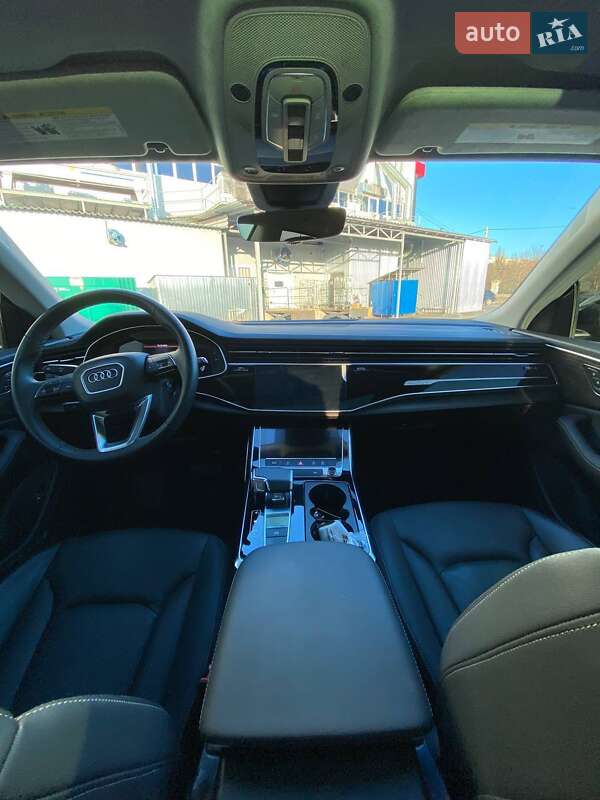 Позашляховик / Кросовер Audi Q8 2022 в Вінниці