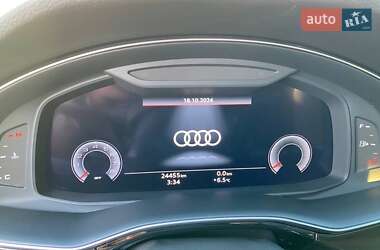 Позашляховик / Кросовер Audi Q8 2022 в 