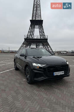 Позашляховик / Кросовер Audi Q8 2021 в Харкові