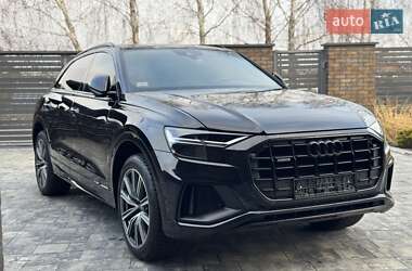 Позашляховик / Кросовер Audi Q8 2018 в Луцьку